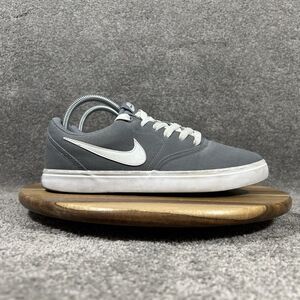 Nike SB Check Solarsoft 921463-011 Women’s Size 9 Gray Athletic Skate Shoes Used